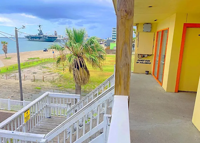 Sea Shell Inn On The Beach